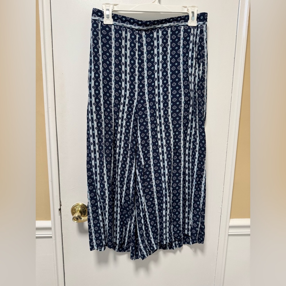 Navy and White Patterned Culottes
